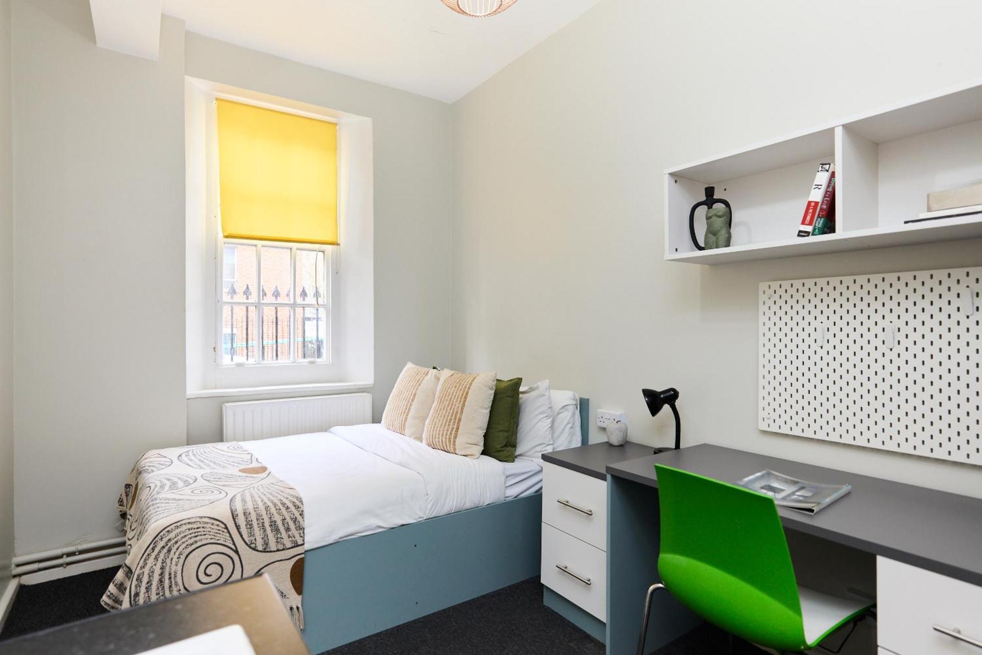 Louise House Hostel London Exterior photo